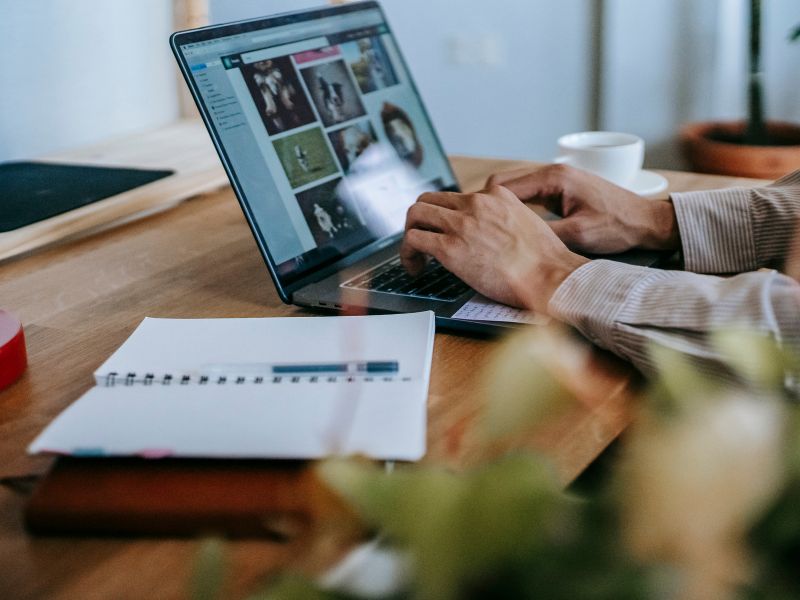 Quelles différences entre regroupement et refinancement de crédits ?