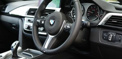 Accident et prêt voiture : comment réagir ?